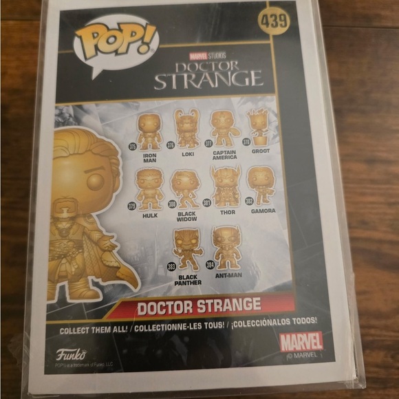 Funko Pop Marvel Studios Dr Strange Gold Chrome #439 Fan Vote Winner Protector - Picture 4 of 5